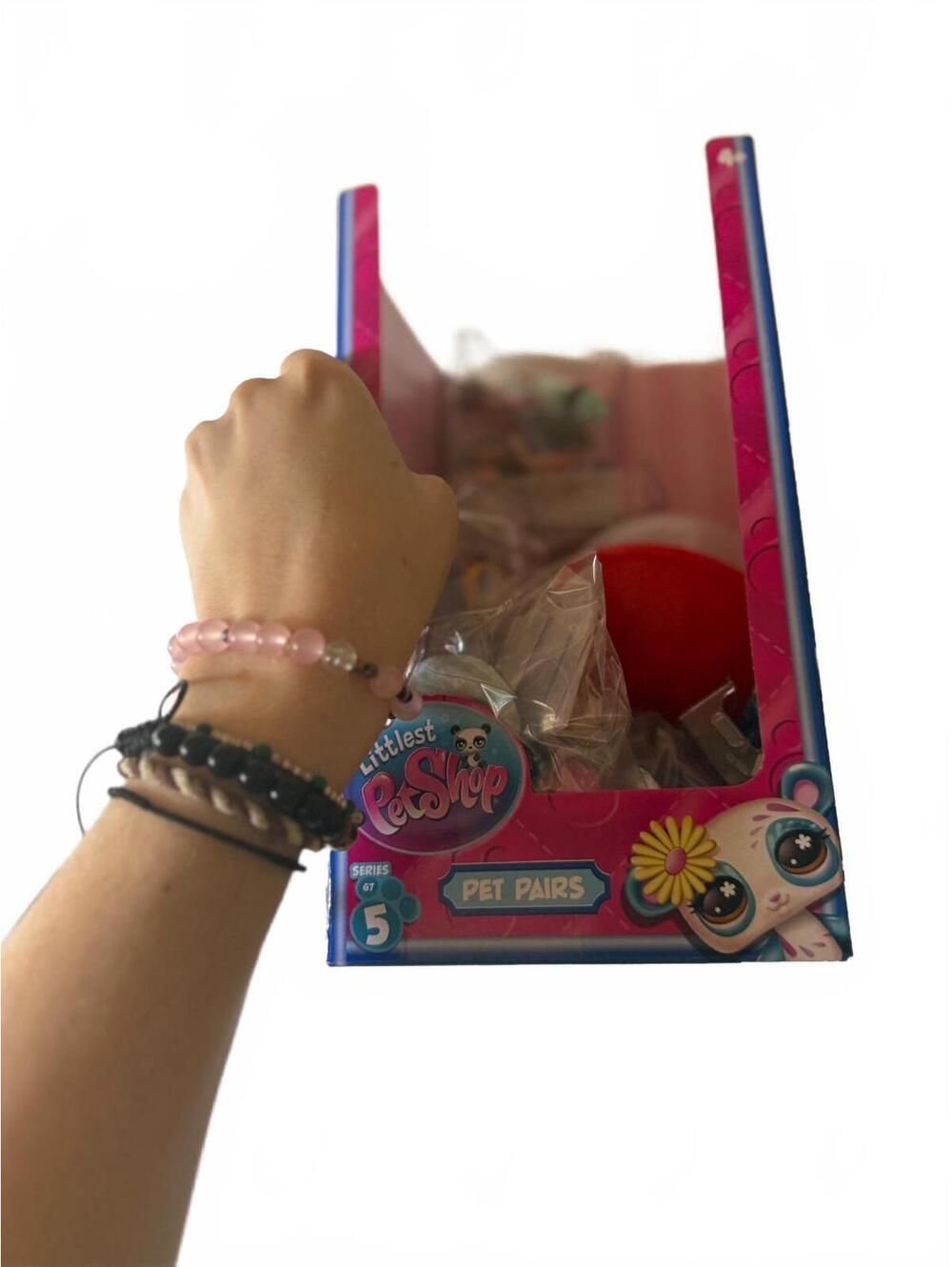Littlest pet shop collectible pet shop 5 box